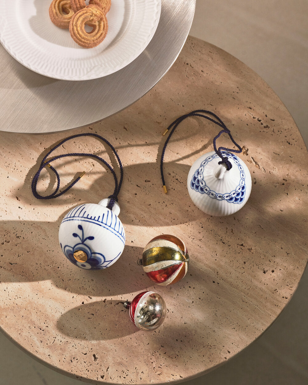 Blå Mega Riflet & Prinsesse julekugle - 2 stk